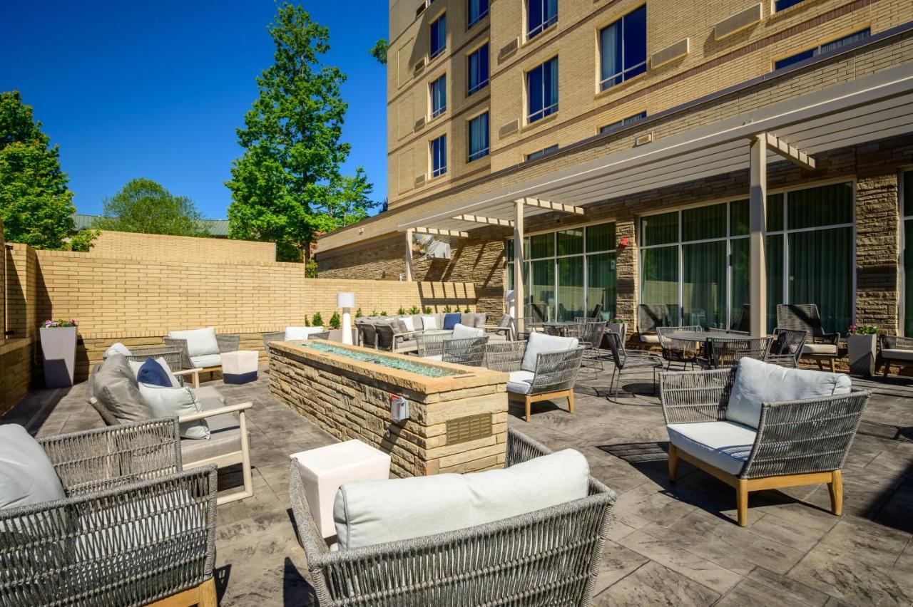 Courtyard By Marriott Raleigh Cary Crossroads Hotel Eksteriør billede