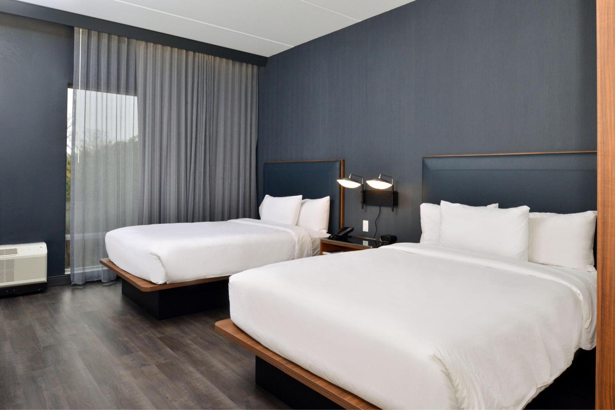 Courtyard By Marriott Raleigh Cary Crossroads Hotel Eksteriør billede