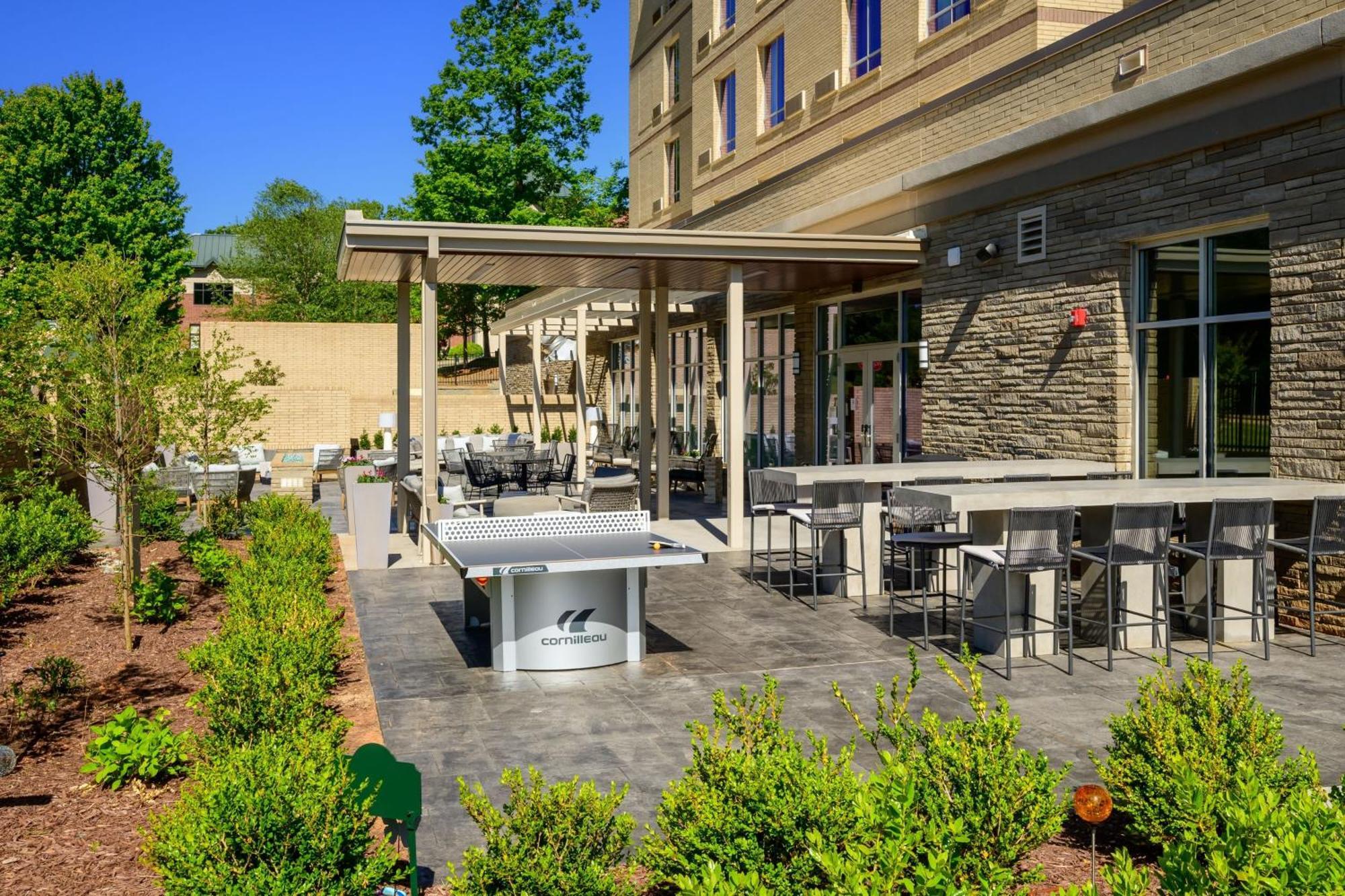 Courtyard By Marriott Raleigh Cary Crossroads Hotel Eksteriør billede
